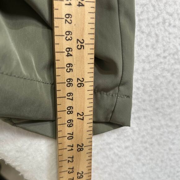 Chico's Cropped Pants Womens Size 2 Green Cinched Woven High Rise - Picture 7 of 7